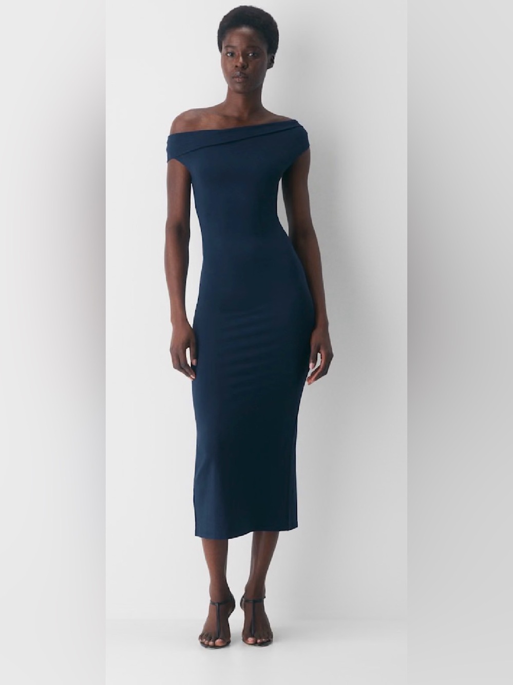 Aritzia Contour Ravish Off-Shoulder Dress in Juicy Rose - Picture 5 of 5